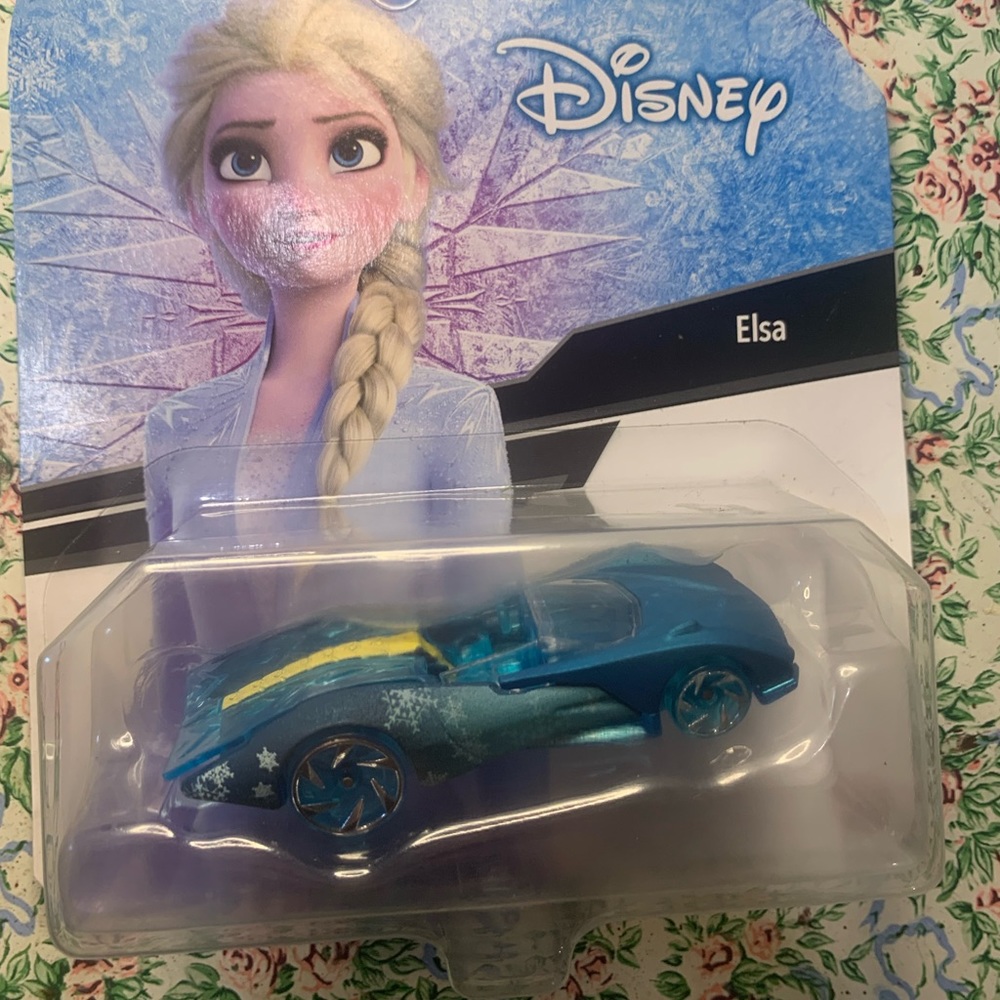 NIB Disney Hot wheels Elsa